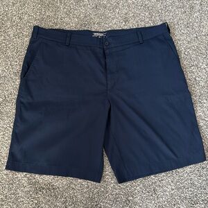 Men’s Nike Golf Dri-Fit shorts, Navy Blue, Size 40